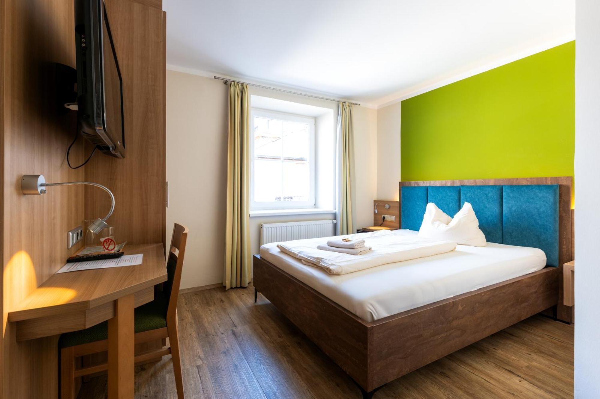 Hotel Gasthof Zur Post Obernberg am Inn エクステリア 写真
